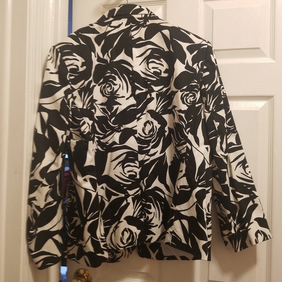 Jacket - Picture 4 of 7